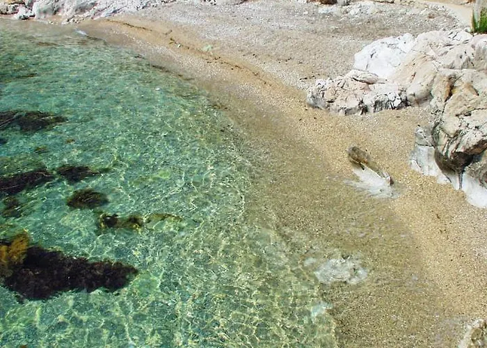 Апартаменты Ivan Dolac 17778g Елса