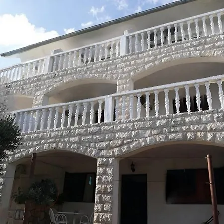 Ivan Dolac 17778g Apartment
